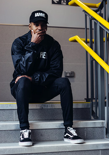 Blog with associated products